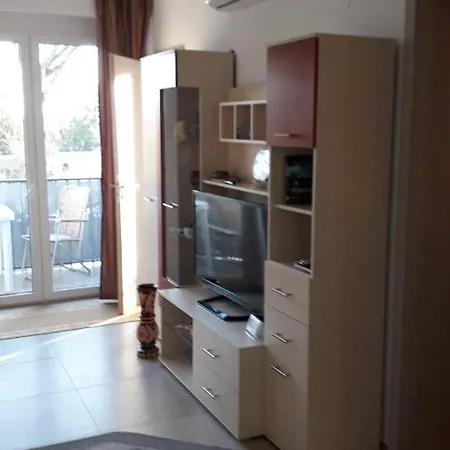 Gabi Apartman *